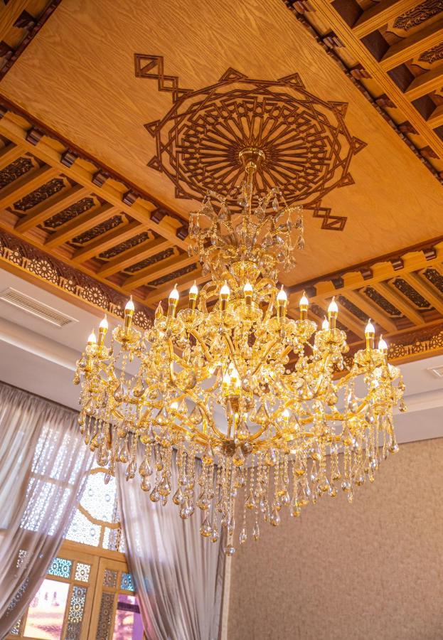 Waves Aqua Resort Kenitra Exterior foto A chandelier