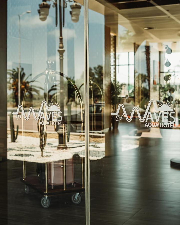 Waves Aqua Resort Kenitra Exterior foto Entrance to the hotel