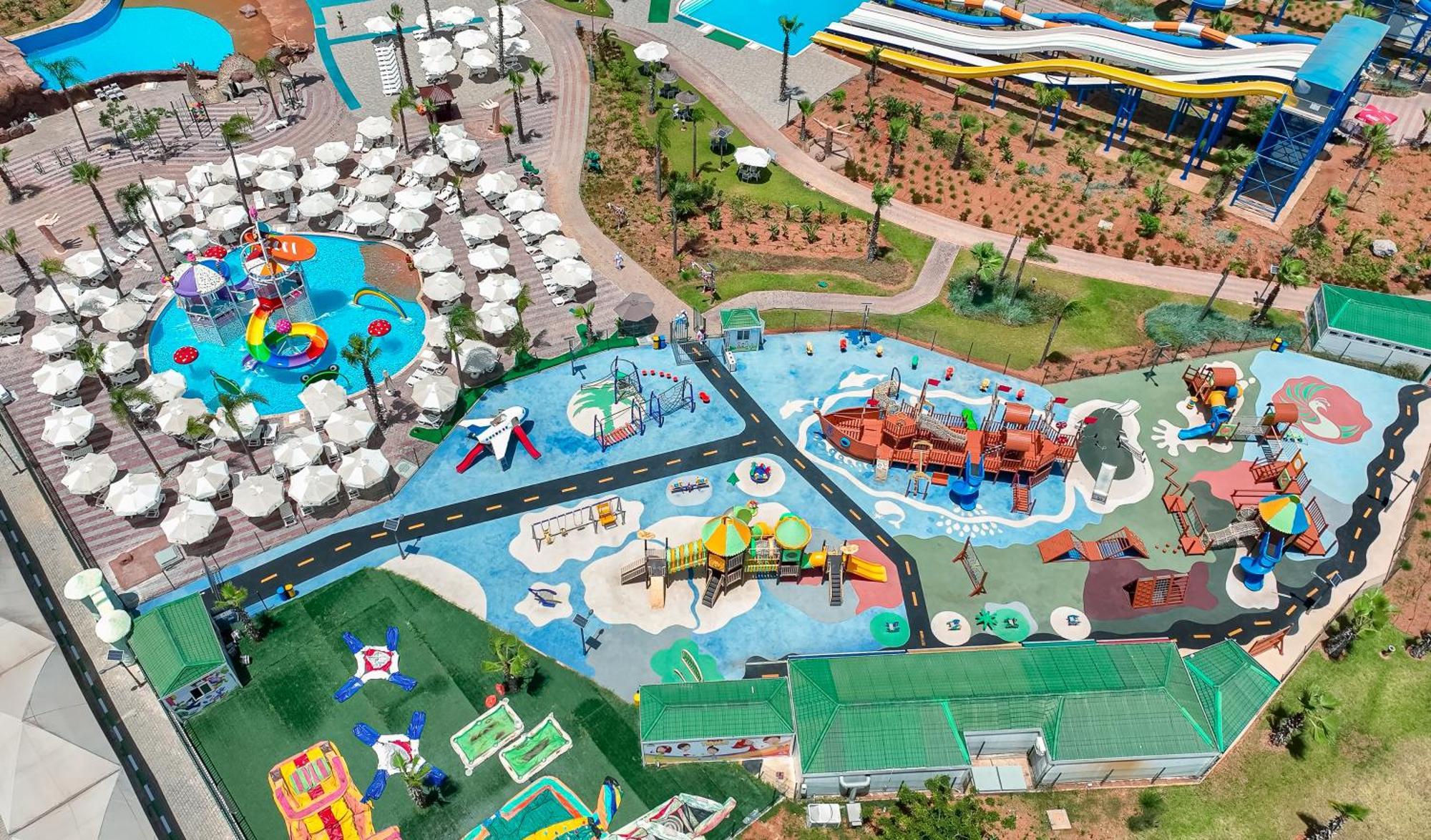 Waves Aqua Resort Kenitra Exterior foto Aerial view of the park